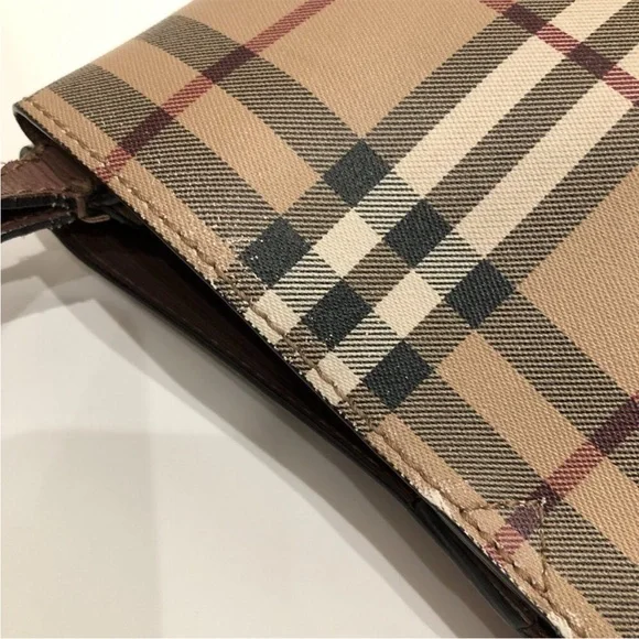 Burberry Haymarket Check Lorne Bucket Bag - Picture 9 of 13